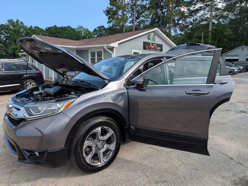 Used 2017 Honda CR-V EX image 11