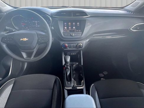 Used 2023 Chevrolet TrailBlazer LT FWD image 6