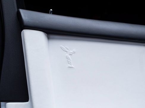Used 2022 Rolls-Royce Phantom Sedan w/ The Phantom Package RWD image 42
