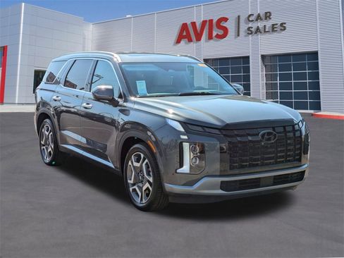 Used 2025 Hyundai Palisade Limited image 3