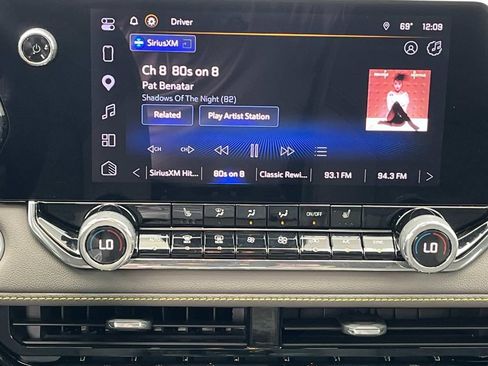 Used 2024 Chevrolet Colorado ZR2 AWD/4WD image 6