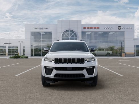 New 2026 Jeep Grand Cherokee Limited AWD/4WD image 32