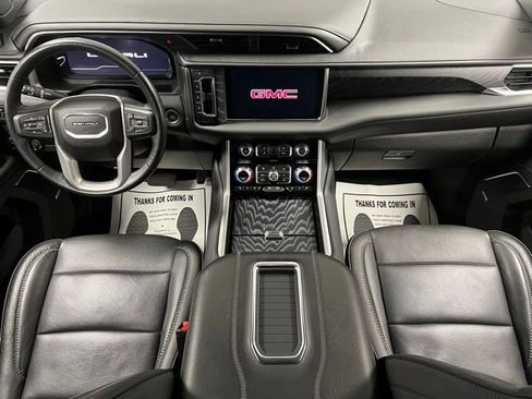 Used 2022 GMC Yukon XL Denali image 25