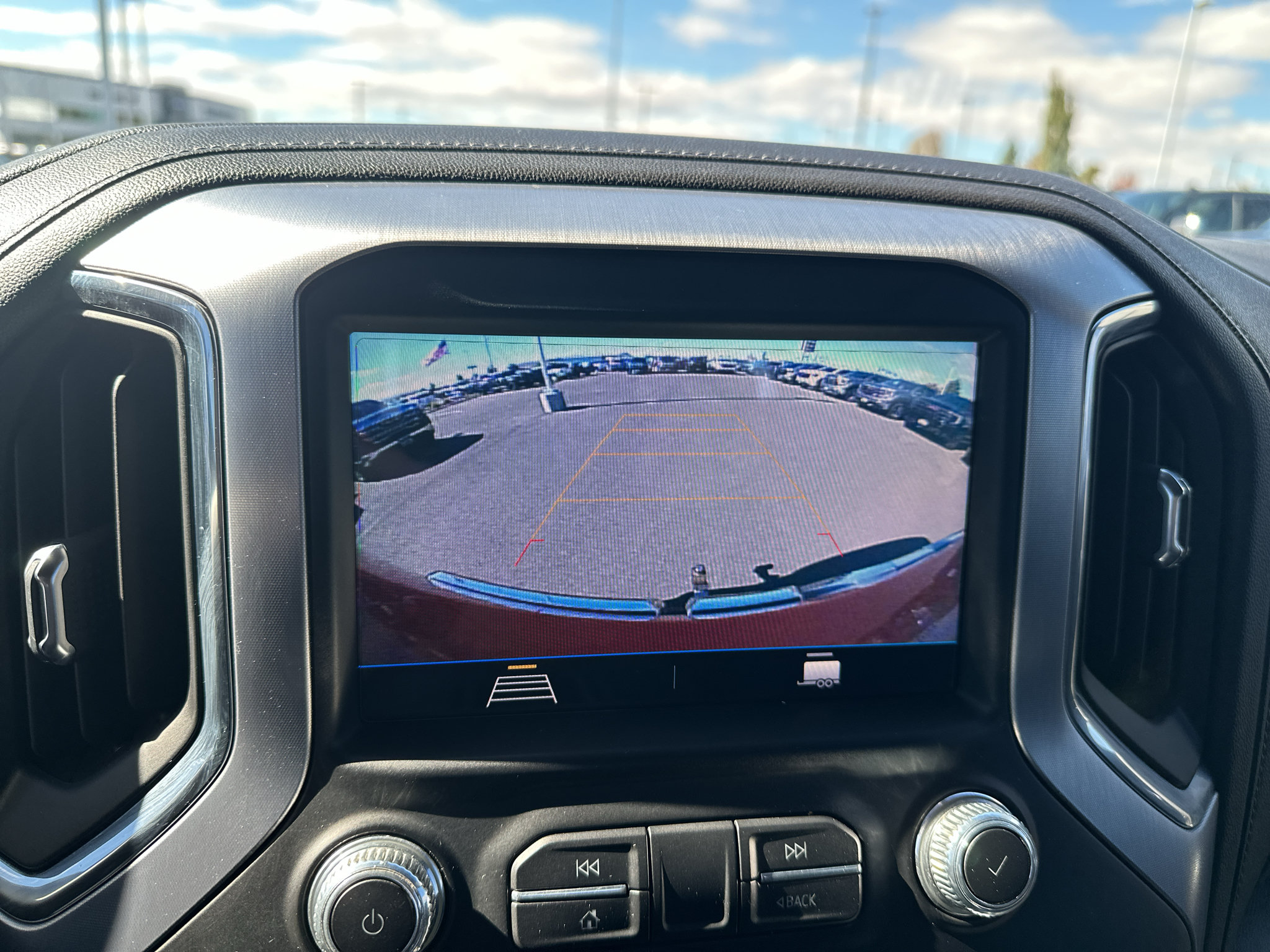 Used 2020 GMC Sierra 1500 Elevation w/ Elevation Value Package AWD/4WD image 27