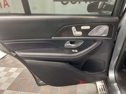 Used 2020 Mercedes-Benz GLS 450 4MATIC image 23
