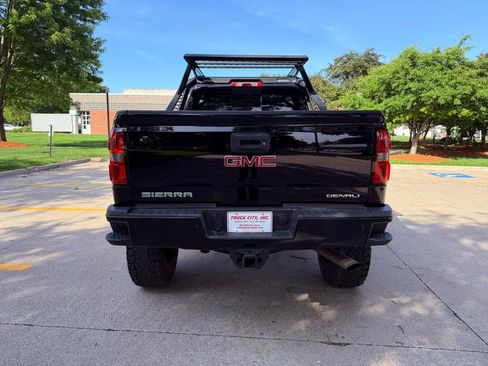 Used 2016 GMC Sierra 3500 Denali w/ Driver Alert Package AWD/4WD image 4