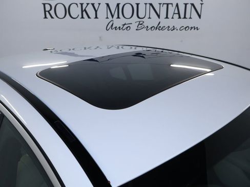 Used 2021 Mercedes-Benz C 300 4MATIC Sedan w/ Premium Package image 12