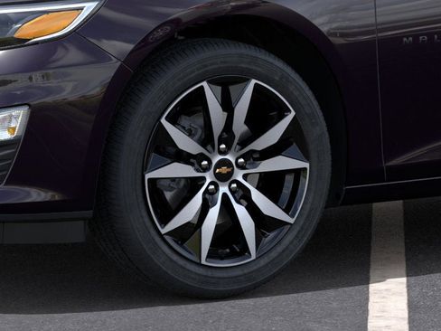 New 2025 Chevrolet Malibu RS image 9