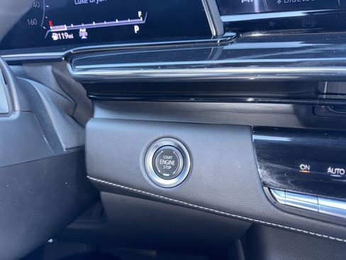 Used 2023 Cadillac Escalade Sport AWD/4WD image 10