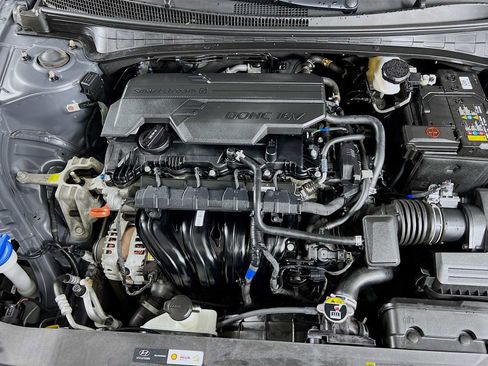 Certified 2024 Hyundai Elantra SEL w/ Convenience Package image 31