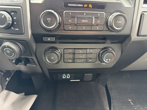 Used 2018 Ford F150 XLT w/ Equipment Group 302A Luxury image 17