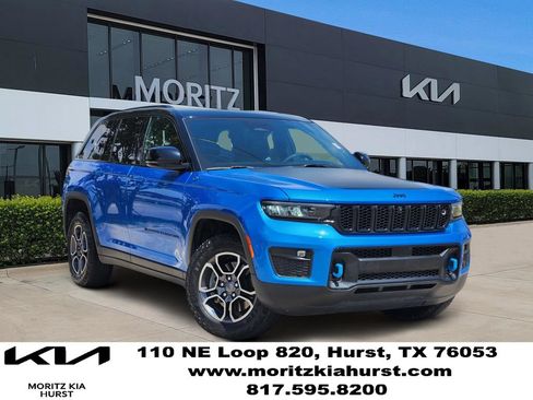 Used 2023 Jeep Grand Cherokee Trailhawk w/ Advanced Protech Group II AWD/4WD image 1