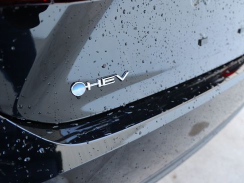 Used 2026 Toyota Camry LE image 12