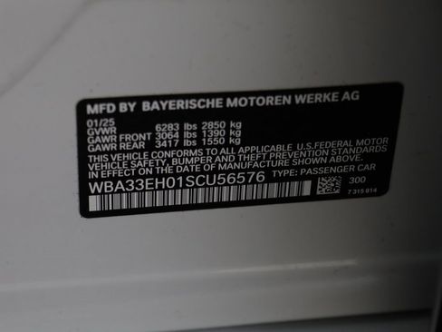 Certified 2025 BMW 740i xDrive 740i xDrive w/ Premium Package image 25