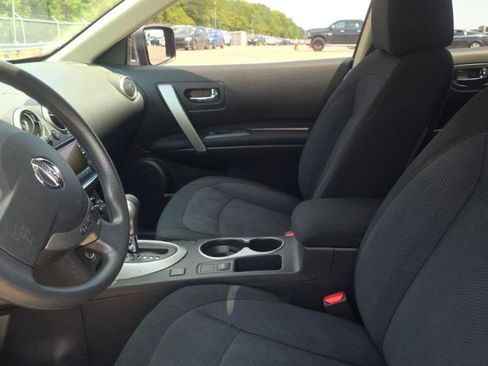 Used 2013 Nissan Rogue S w/ Special Edition Pkg AWD/4WD image 9
