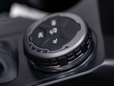 Used 2025 Ford Bronco Big Bend image 38