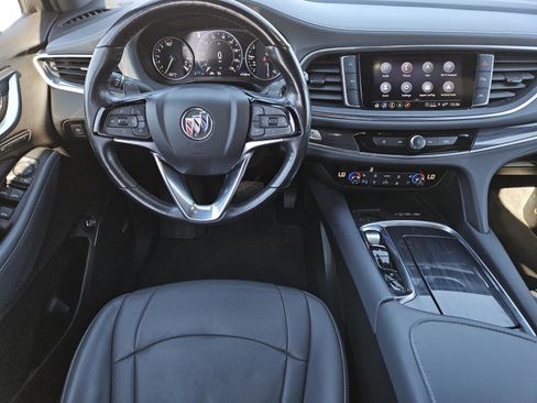 Used 2024 Buick Enclave Premium image 10