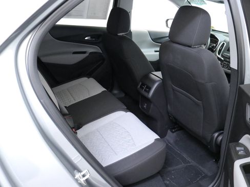 Used 2024 Chevrolet Equinox LT image 26