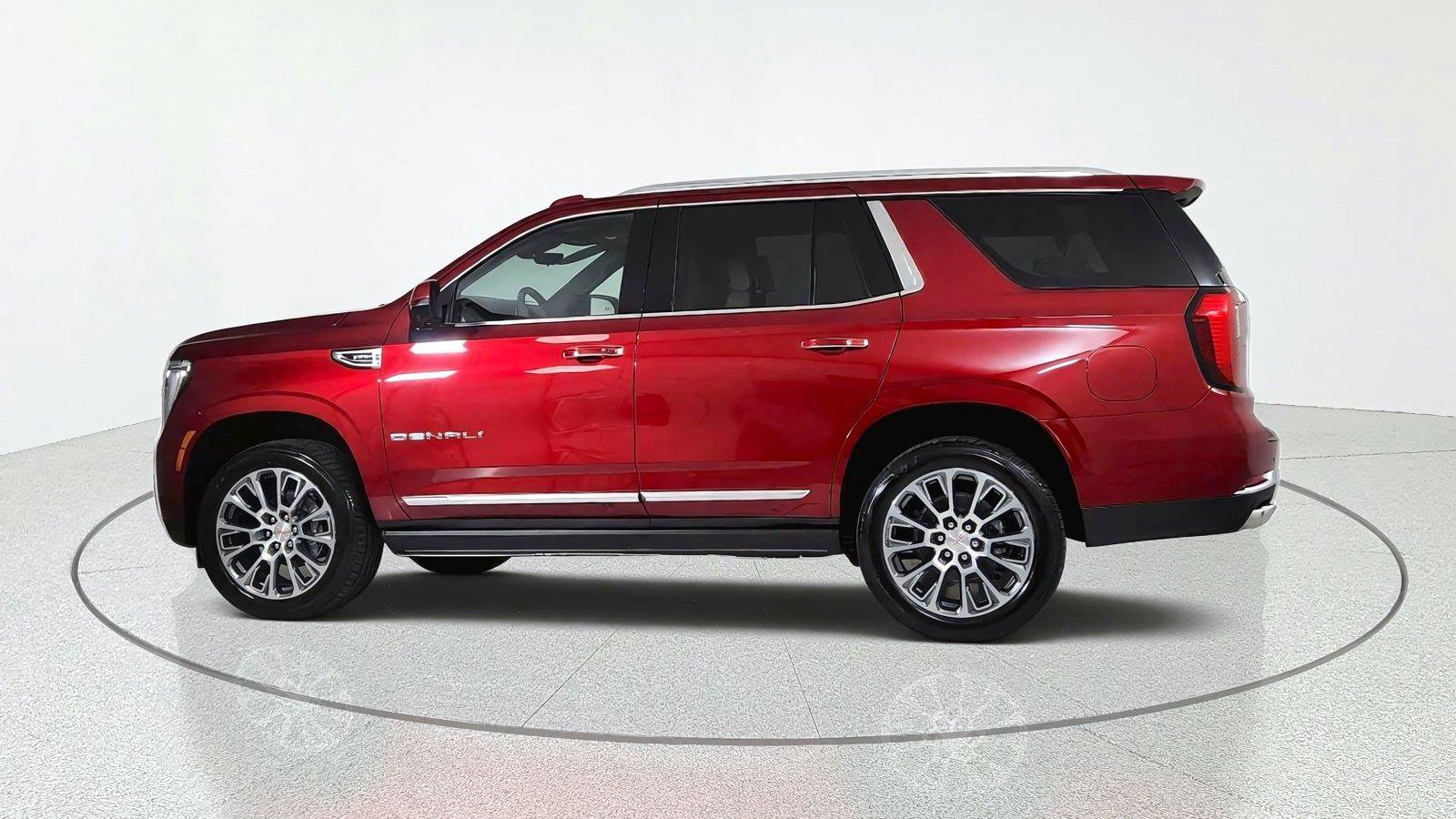New 2026 GMC Yukon Denali w/ Denali Reserve Package AWD/4WD image 4
