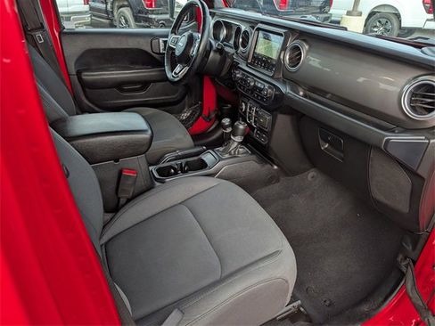 Used 2020 Jeep Gladiator Overland image 25