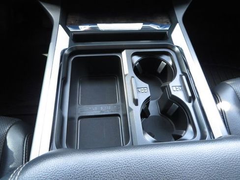 Used 2024 Ford F250 Lariat image 39