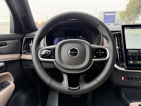New 2026 Volvo XC90 T8 Plus image 14