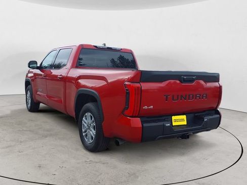 Used 2022 Toyota Tundra SR5 w/ SR5 Premium Package AWD/4WD image 7