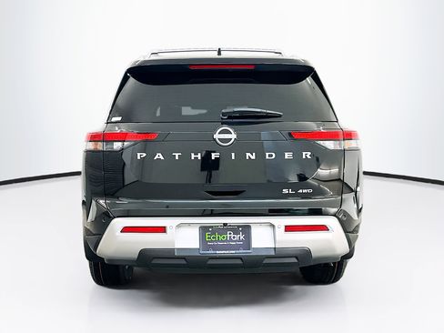 Used 2023 Nissan Pathfinder SL image 7