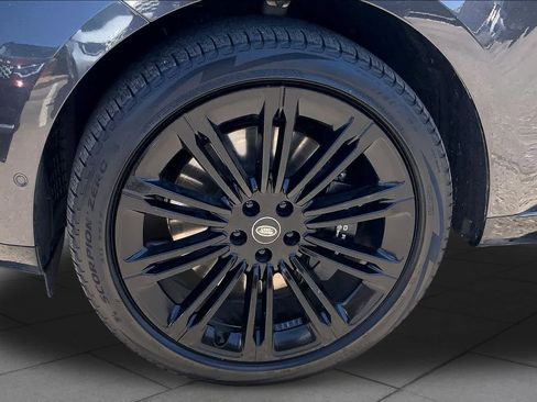 Certified 2023 Land Rover Range Rover Autobiography AWD/4WD image 9