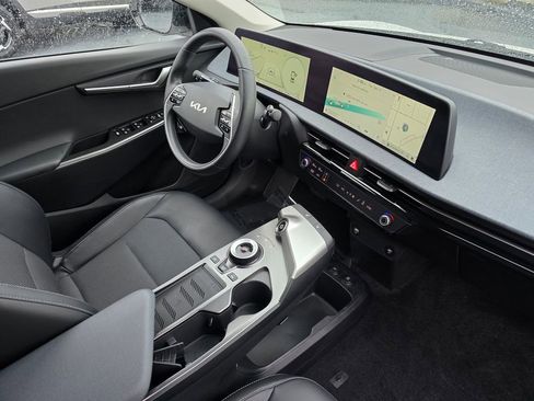 Certified 2023 Kia EV6 Light image 14