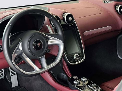 Used 2023 McLaren GT image 21