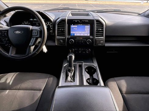 Used 2019 Ford F150 XLT w/ Equipment Group 302A Luxury AWD/4WD image 12