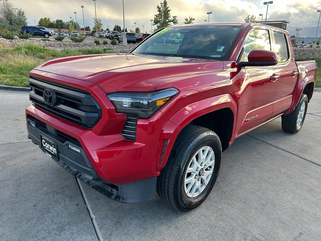 Used 2025 Toyota Tacoma SR5 AWD/4WD image 3
