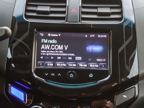 Used 2015 Chevrolet Spark LT image 18