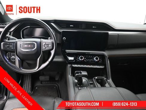 Used 2023 GMC Sierra 1500 AT4 w/ Technology Package image 10