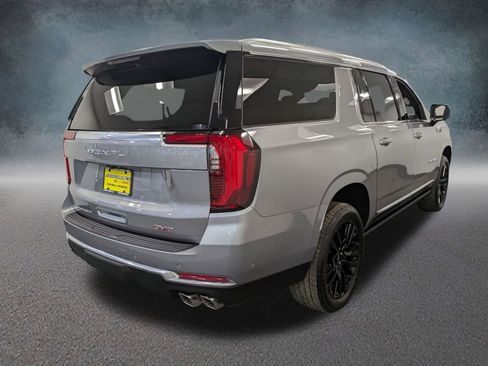 Used 2026 GMC Yukon XL Denali w/ Sun & Power Step Package AWD/4WD image 4