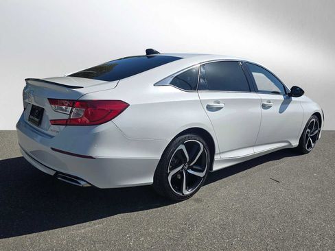 Used 2022 Honda Accord Sport image 3