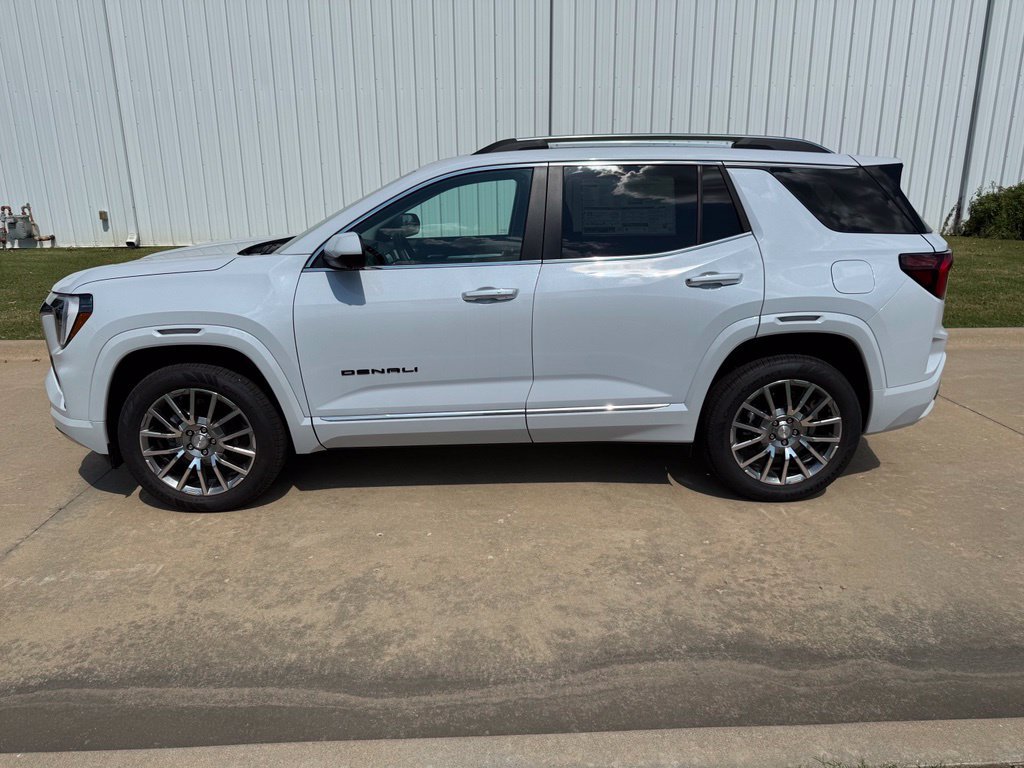 New 2026 GMC Terrain Denali w/ LPO, Black Badging Package AWD/4WD image 2