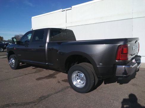 New 2026 RAM 3500 Laramie w/ Towing Technology Group image 9