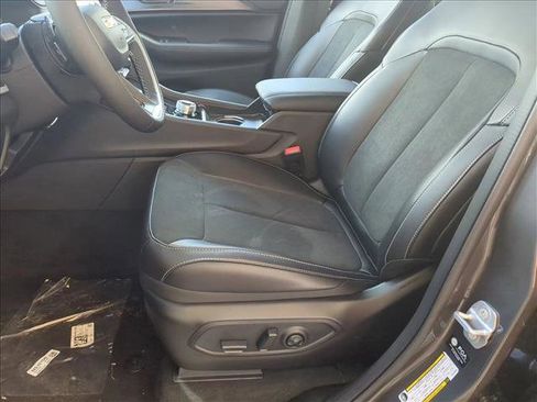 New 2025 Jeep Grand Cherokee L Altitude image 4