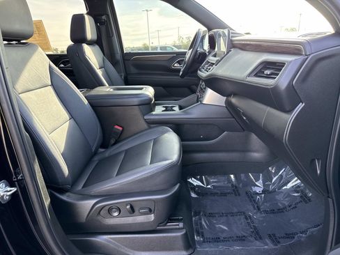 Used 2023 Chevrolet Suburban Z71 w/ Max Trailering Package image 17