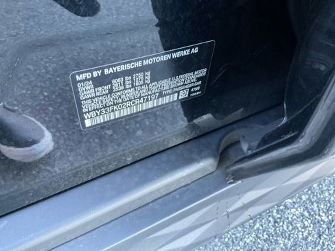 Used 2024 BMW i5 eDrive40i w/ M Sport Package image 35