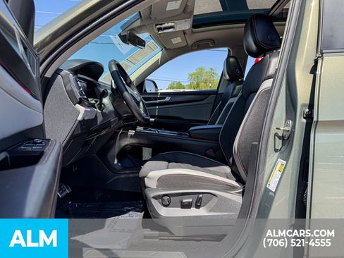 Used 2024 Volkswagen Atlas Peak Edition SE image 17