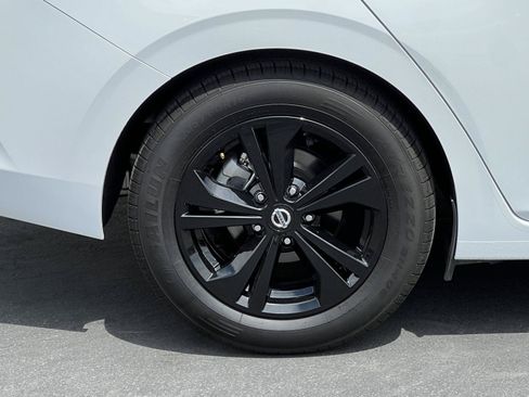 Used 2022 Nissan Sentra SV FWD image 15