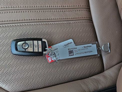 Used 2024 Ford Expedition King Ranch AWD/4WD image 36