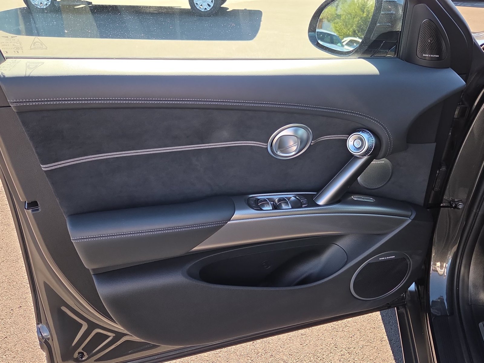 Certified 2025 Genesis GV60 Performance AWD/4WD image 29