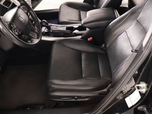 Used 2017 Honda Accord EX-L image 11