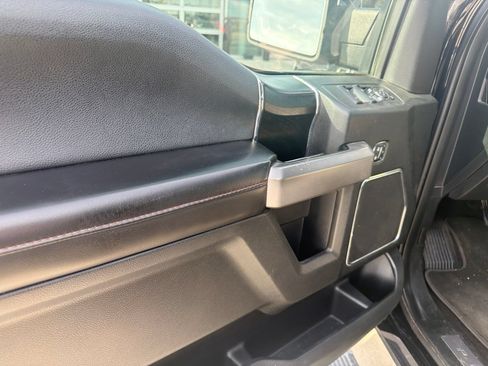 Used 2019 Ford F150 Platinum w/ Equipment Group 701A Luxury AWD/4WD image 22