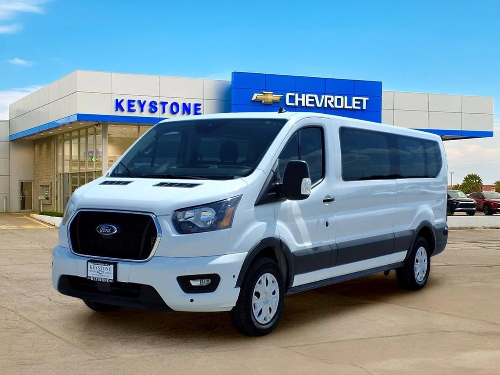 Used 2024 Ford Transit 350 XLT RWD image 3