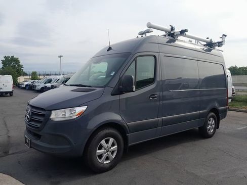 Used 2022 Mercedes-Benz Sprinter 2500 image 19